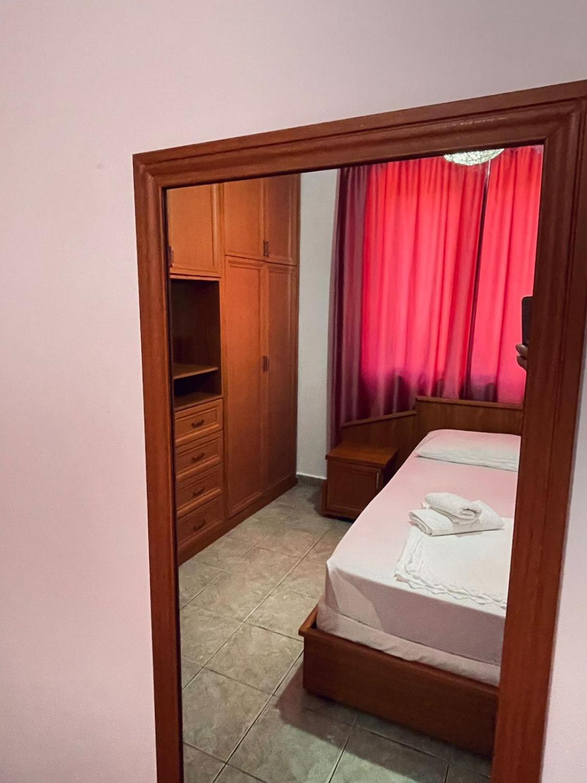 Top Central Apartment Тирана Экстерьер фото